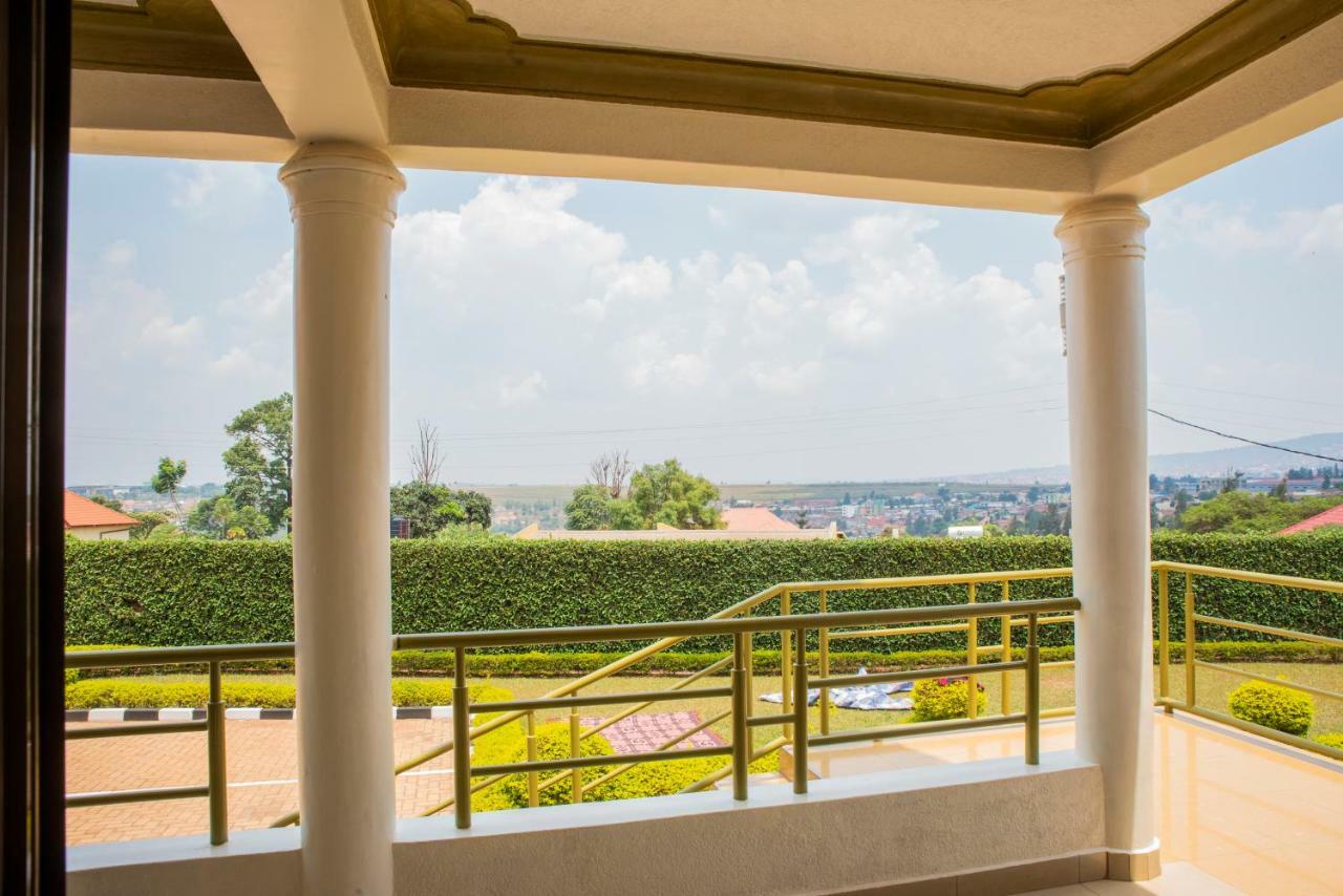 Kigali Castle Vandrarhem Exteriör bild
