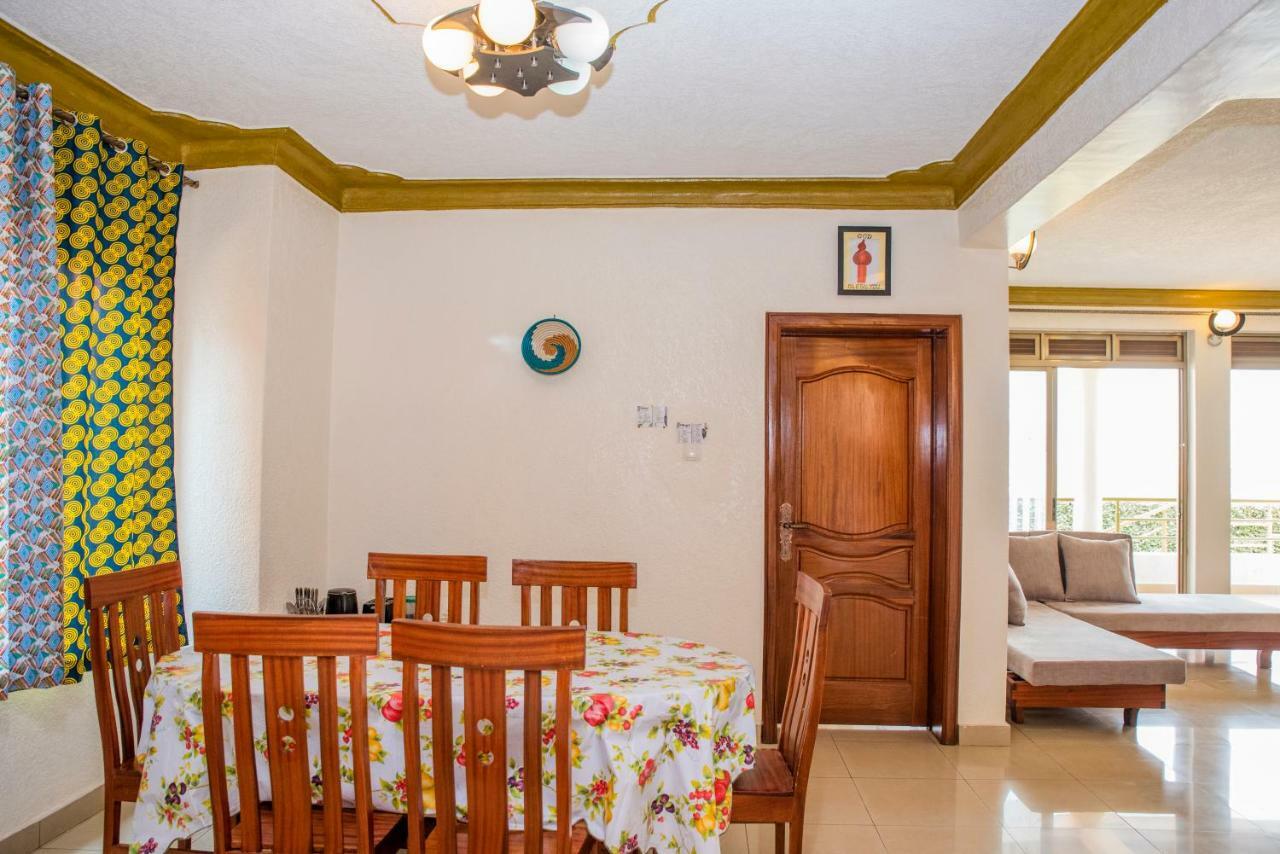 Kigali Castle Vandrarhem Exteriör bild