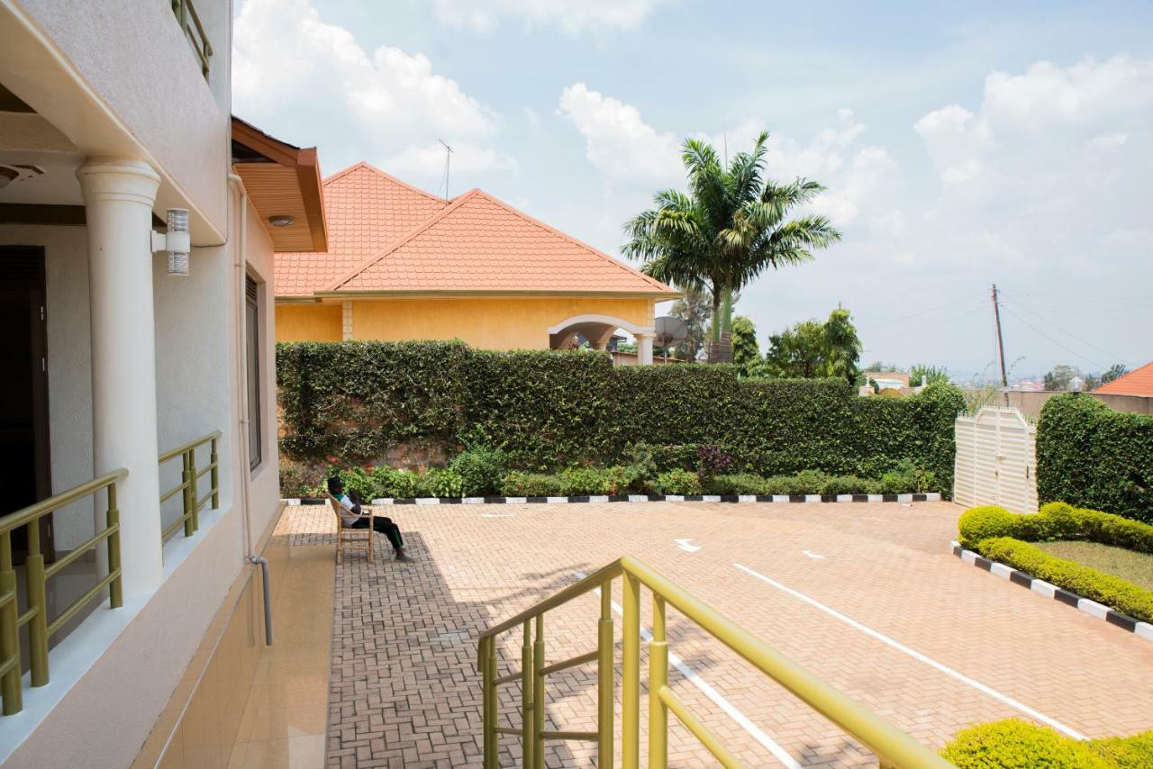 Kigali Castle Vandrarhem Exteriör bild