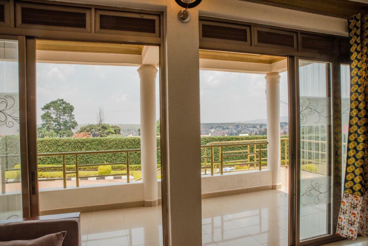 Kigali Castle Vandrarhem Exteriör bild