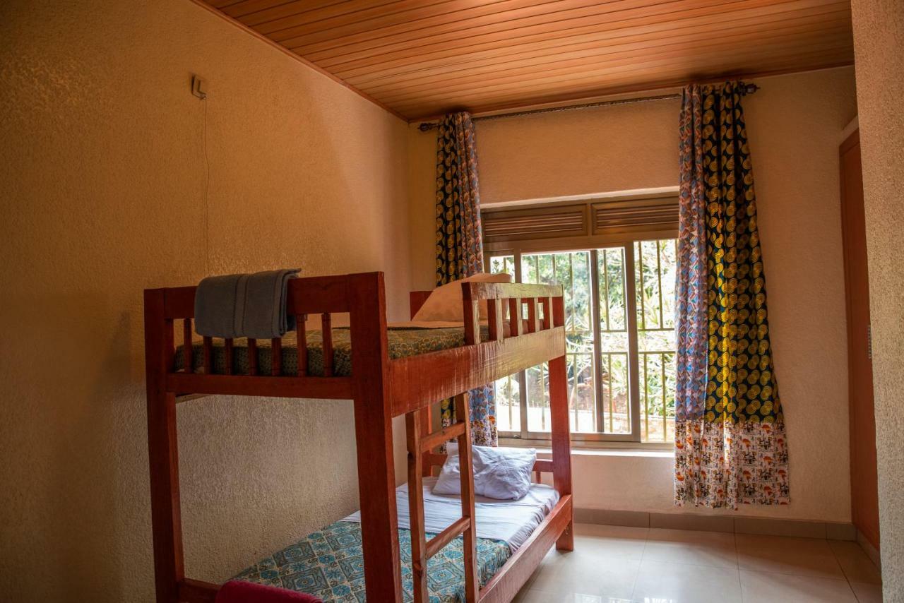 Kigali Castle Vandrarhem Exteriör bild