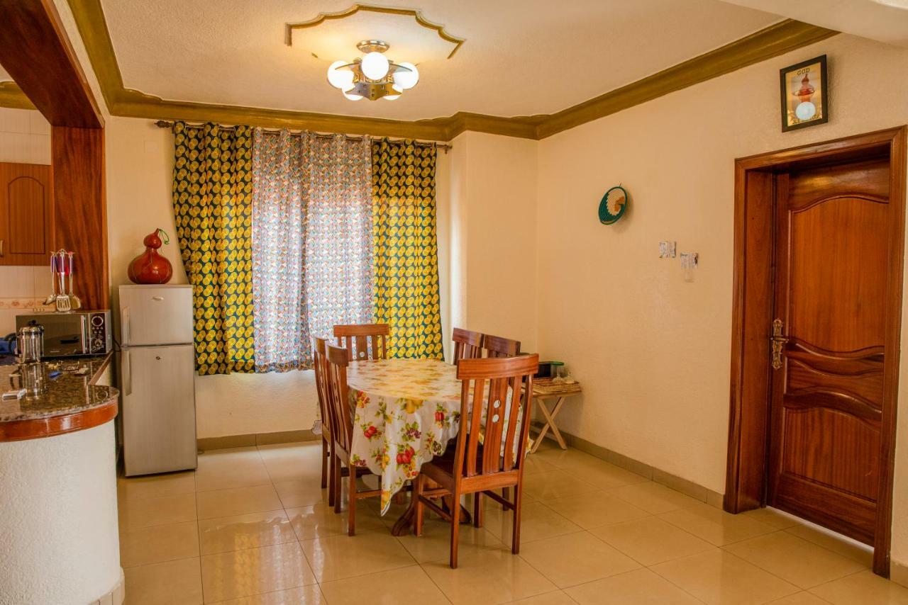Kigali Castle Vandrarhem Exteriör bild