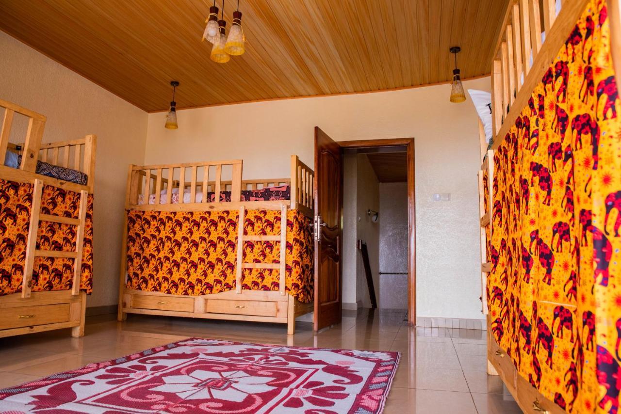Kigali Castle Vandrarhem Exteriör bild