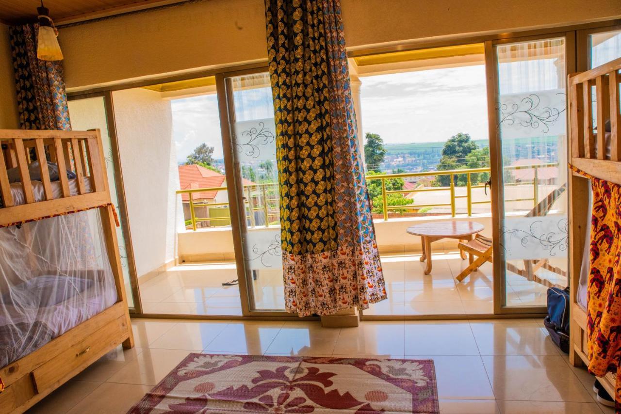 Kigali Castle Vandrarhem Exteriör bild