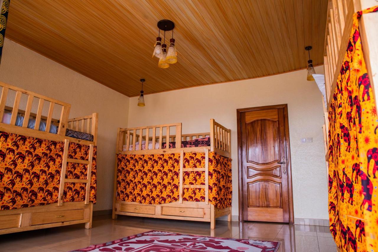 Kigali Castle Vandrarhem Exteriör bild