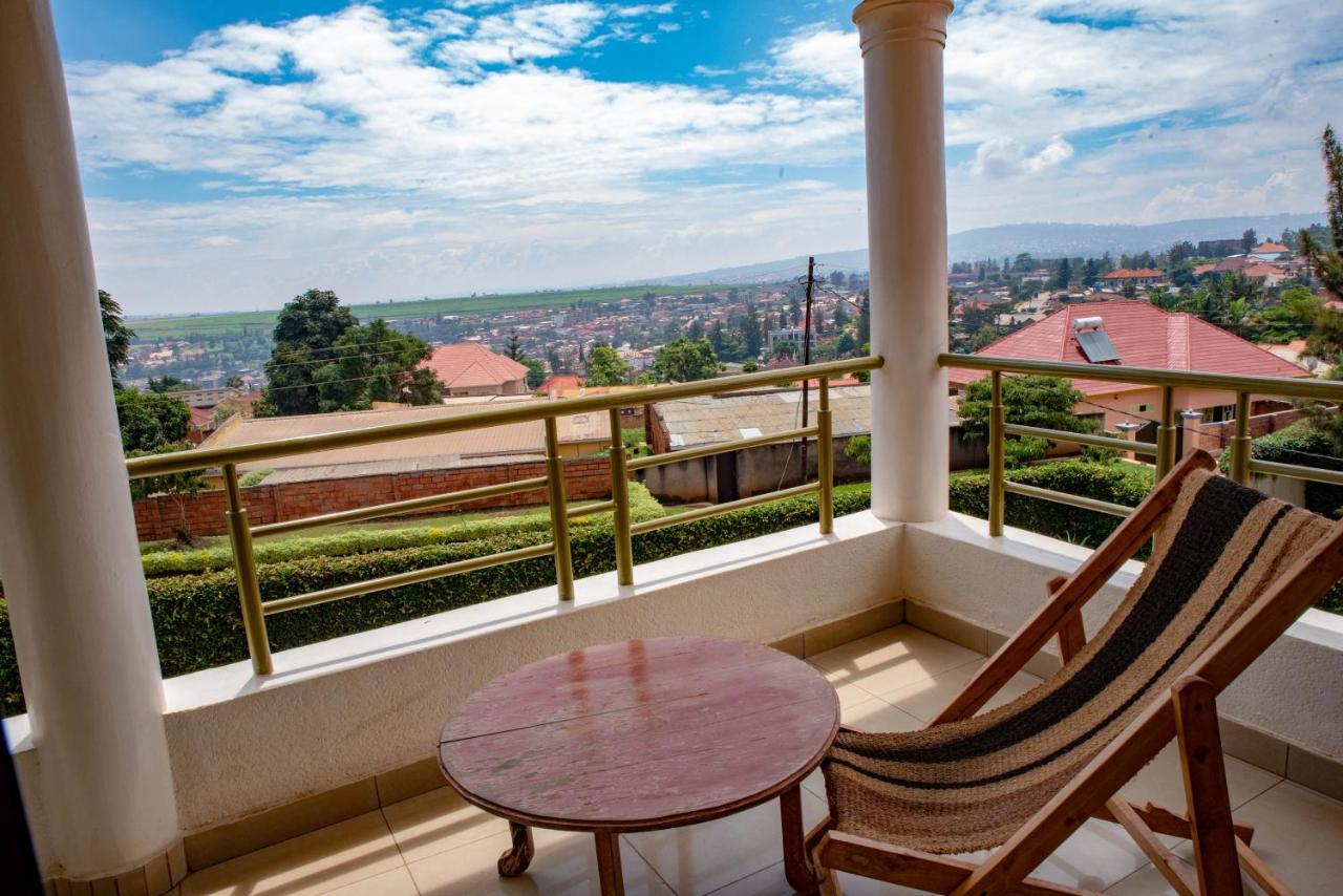 Kigali Castle Vandrarhem Exteriör bild
