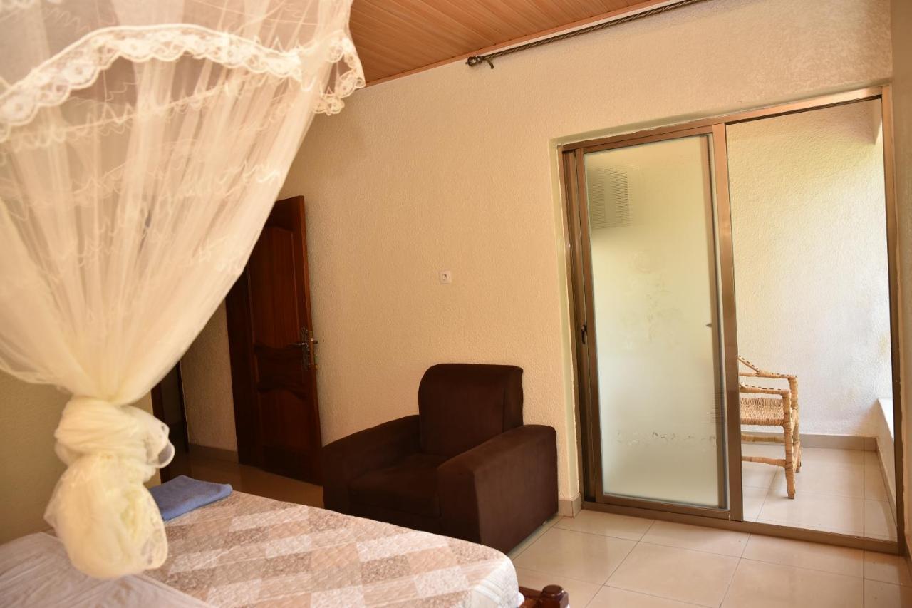 Kigali Castle Vandrarhem Exteriör bild